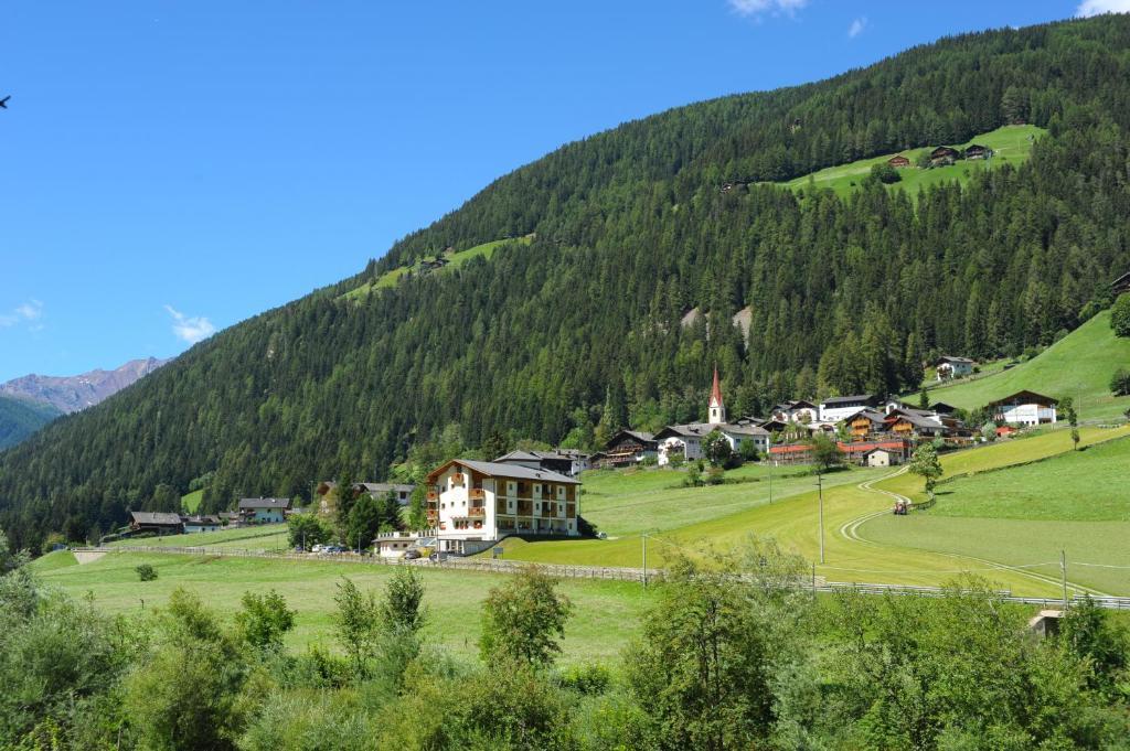 Hotel Ortler Ultimo Exterior foto